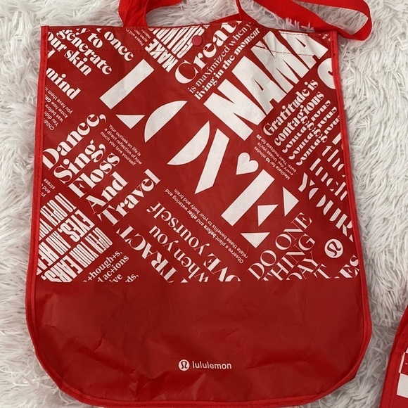 Lululemon red & white small bag bundle - Picture 3 of 6